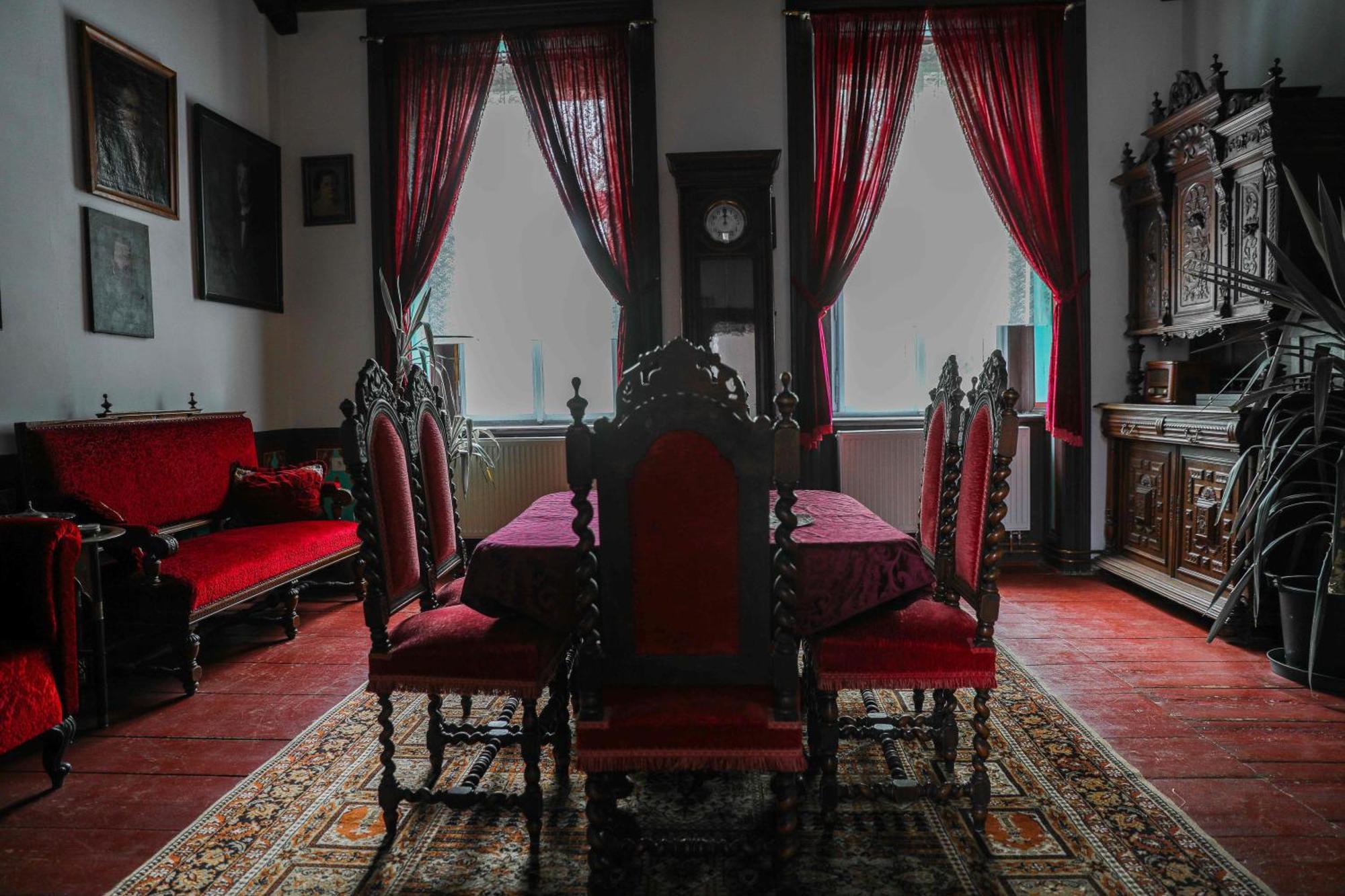 Zamek Usobi Apartment Luaran gambar