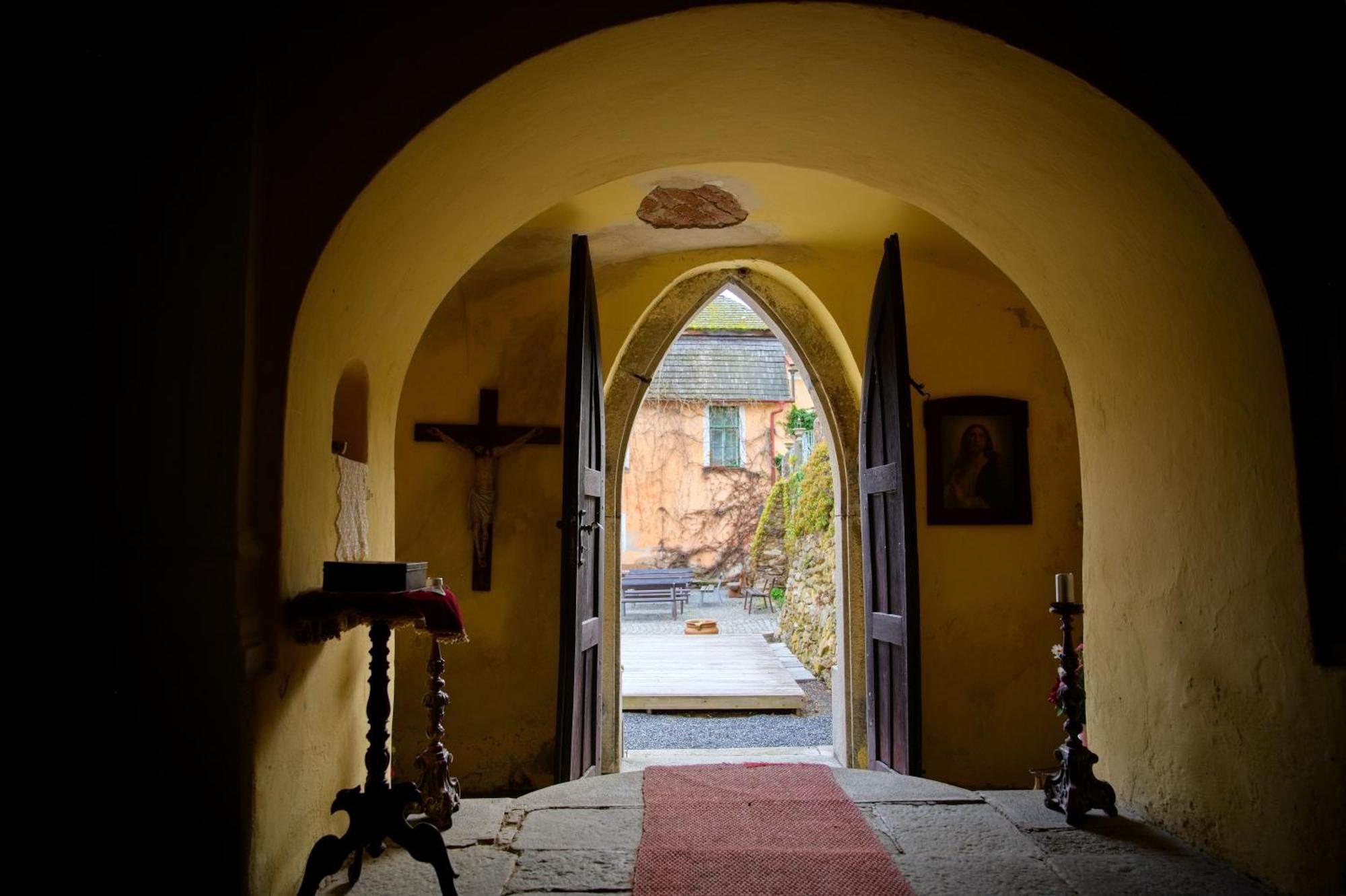 Zamek Usobi Apartment Luaran gambar