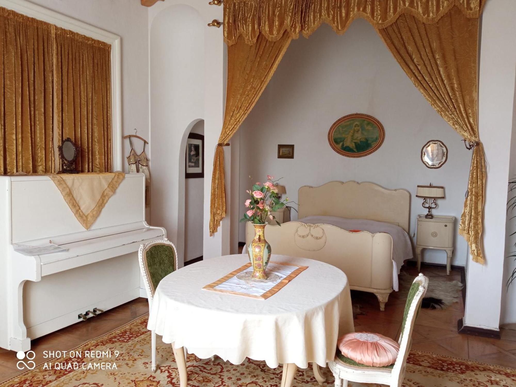 Zamek Usobi Apartment Luaran gambar